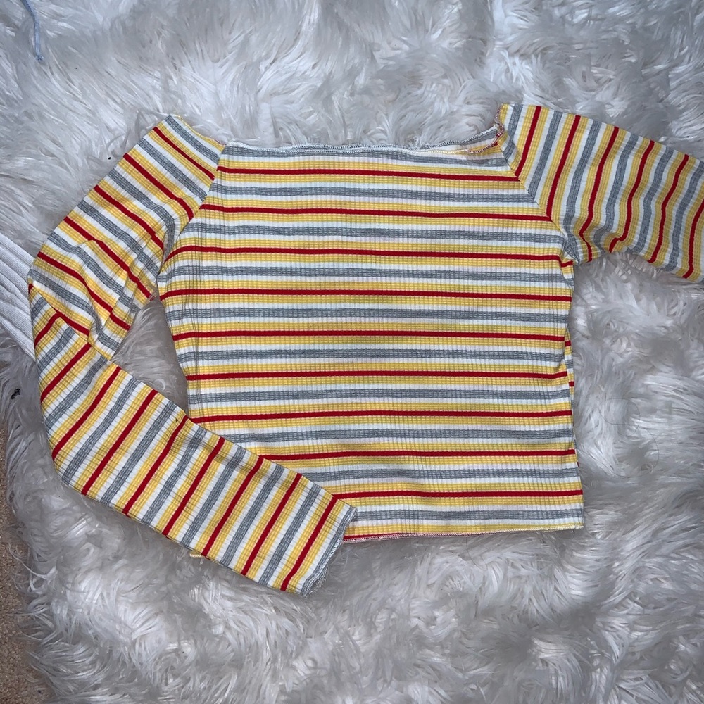 Off the Shoulder long sleeves shirt